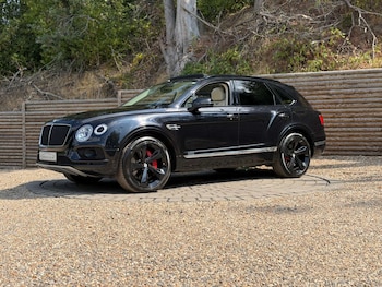 Used Bentley Bentayga 2017 for sale - 79537065: Photo