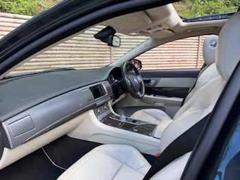Used Jaguar XF 2009 for sale - 78911525: Photo