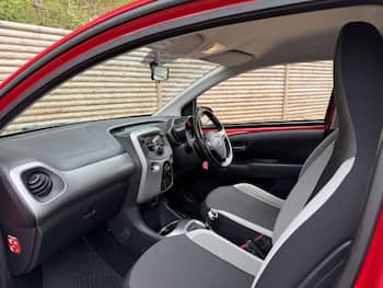 Used Toyota AYGO 2016 for sale - 79558023: Photo