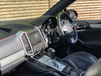Used Porsche Cayenne 2012 for sale - 78814814: Photo