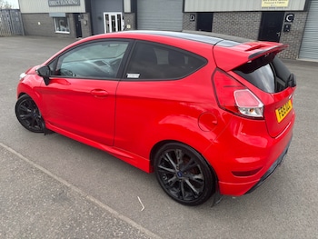 Used Ford Fiesta 2015 for sale - 77730854: Photo