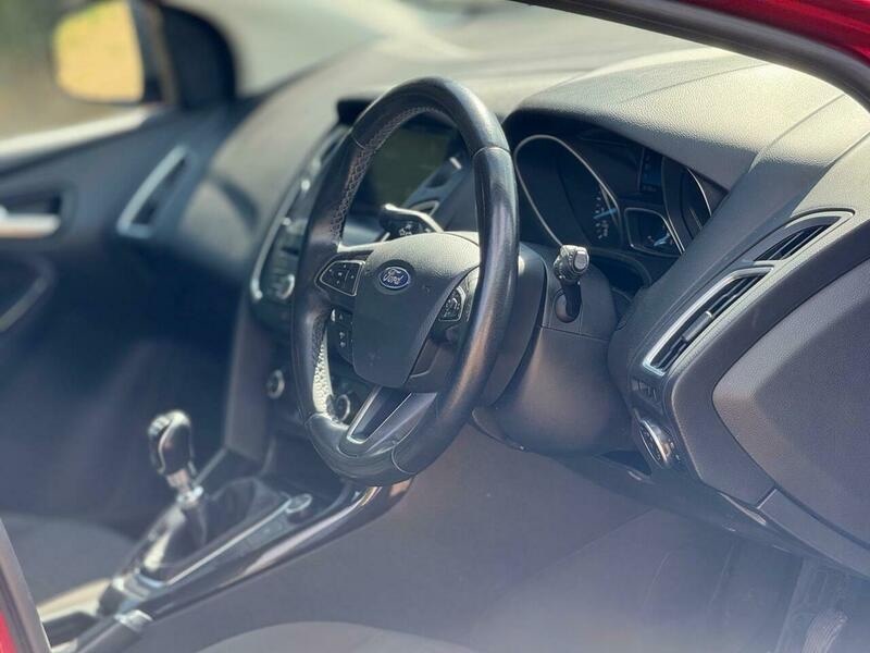 Used Ford Focus 2017 for sale - 76492059: Photo 4