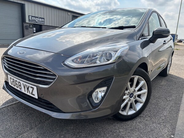 Used Ford Fiesta 2018 for sale - 75063893: Photo 28