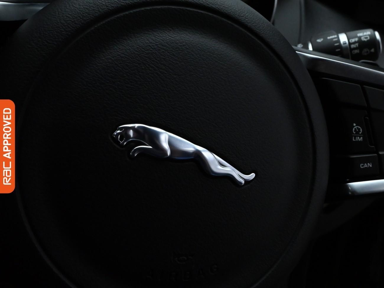 Used Jaguar F-Pace 2016 for sale - 77123926: Photo 9