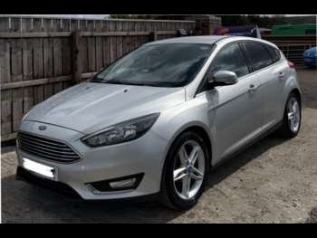 2015 (15) - 1.0T TITANIUM £20 ROAD TAX NEW TIMING BELT APPLE CAR PLAY BLUETOOTH CRUISE 5-Door
