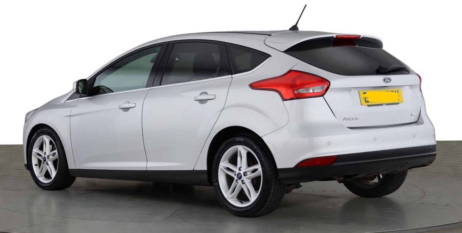 Used Ford Focus 2017 for sale - 77113088: Photo 2