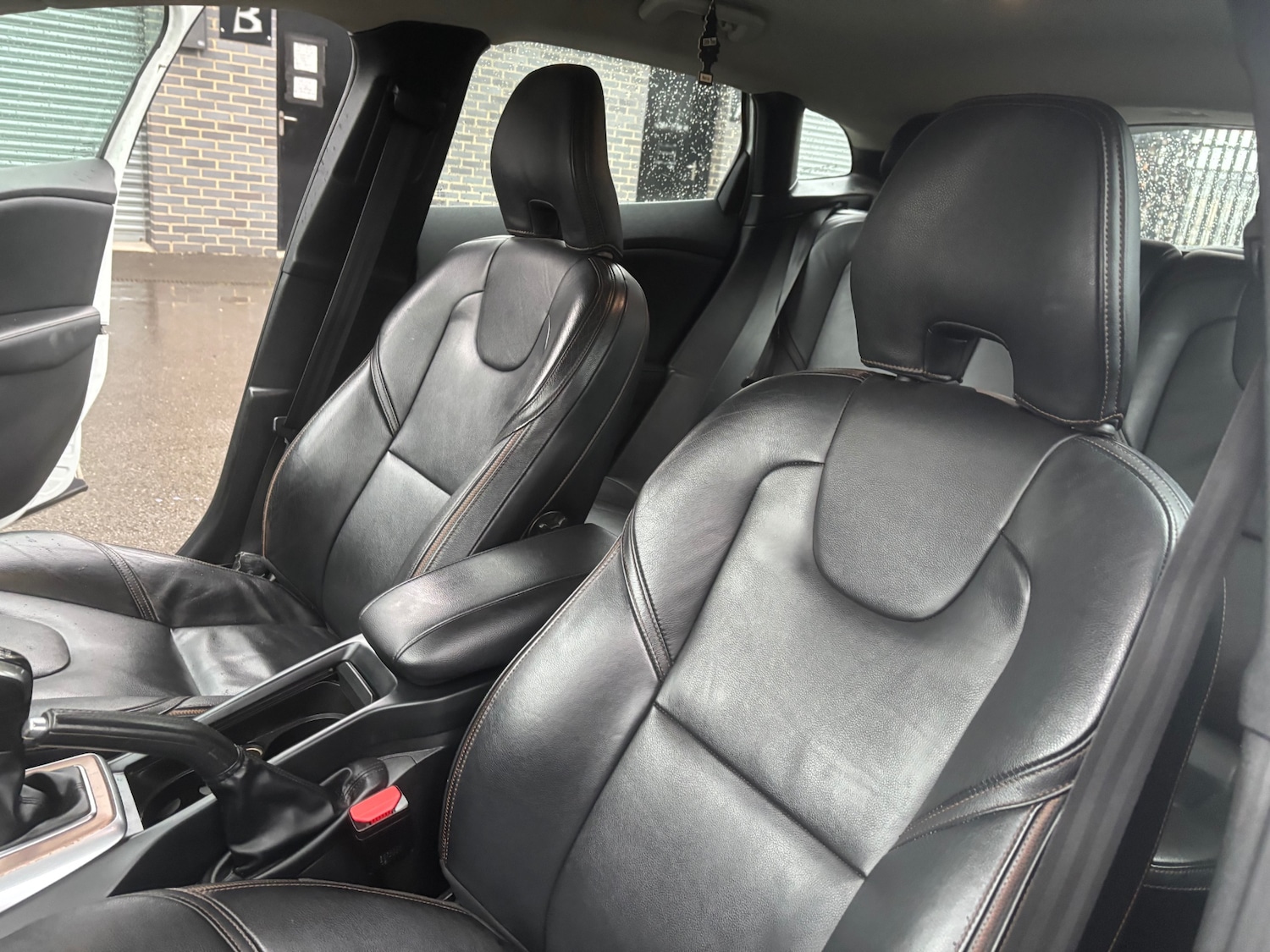 Used Volvo V40 2014 for sale - 77310502: Photo 10