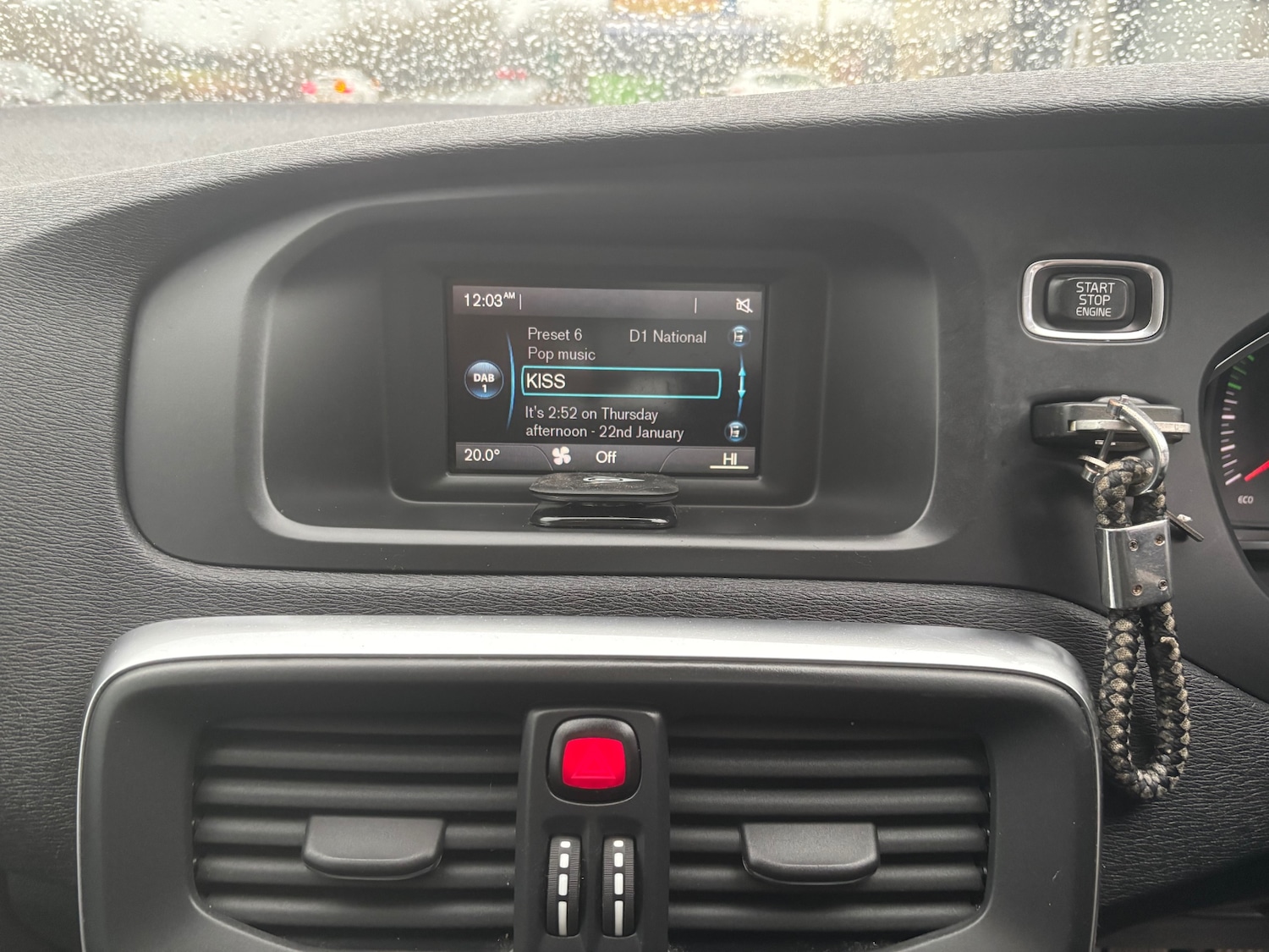 Used Volvo V40 2014 for sale - 77310502: Photo 16