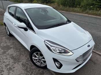 2018 (18) - 1.0 ZETEC GREAT 1ST CAR PETROL WHITE BLUETOOTH MP3/USB AIR CON ALLOYS 1 YEA 5-Door