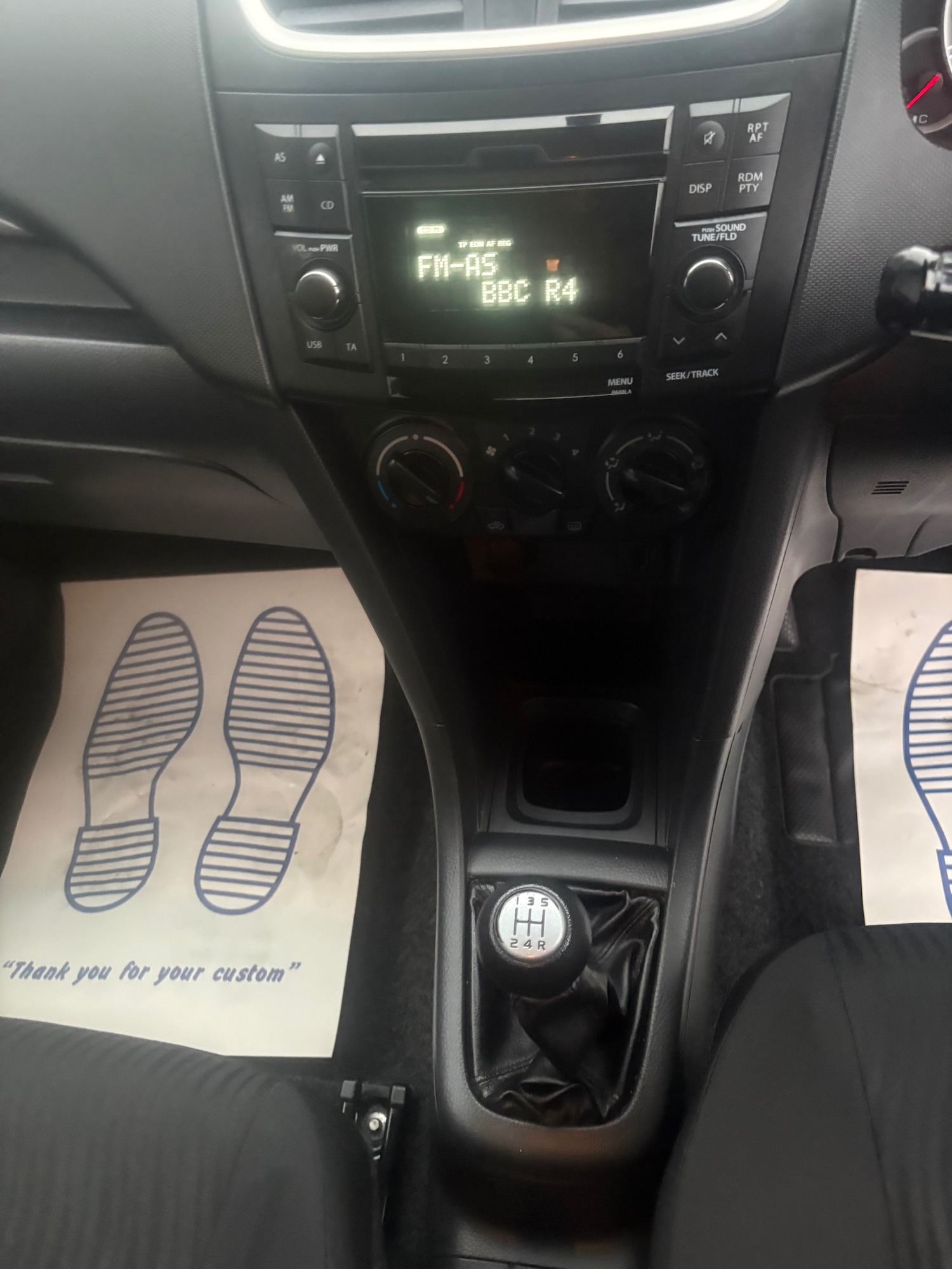 Used Suzuki Swift 2013 for sale - 76984909: Photo 5