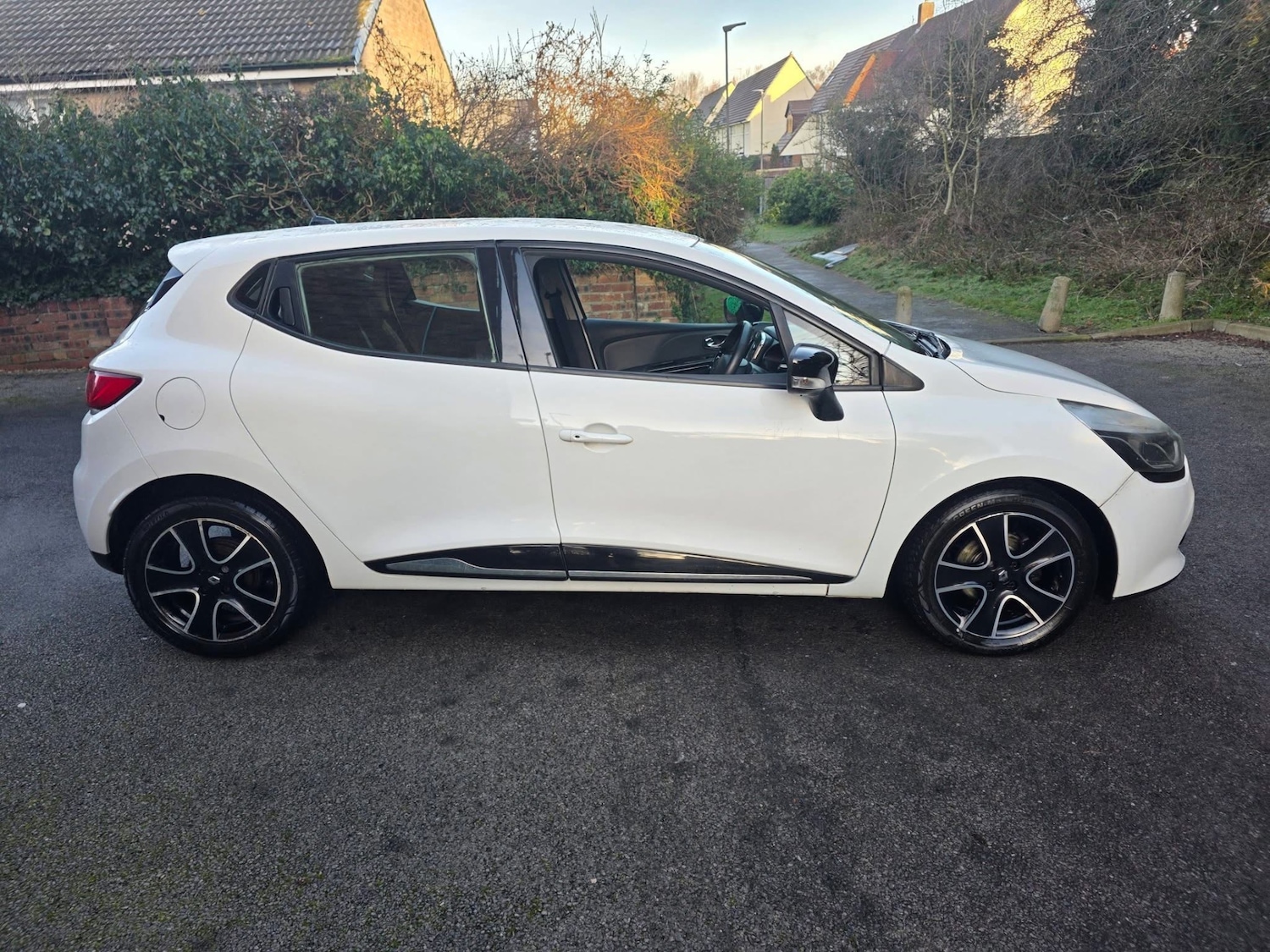 Used Renault Clio 2013 for sale - 77135933: Photo 4