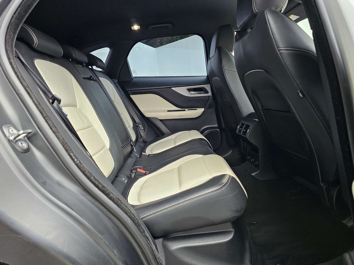 Used Jaguar F-Pace 2017 for sale - 76864088: Photo 17