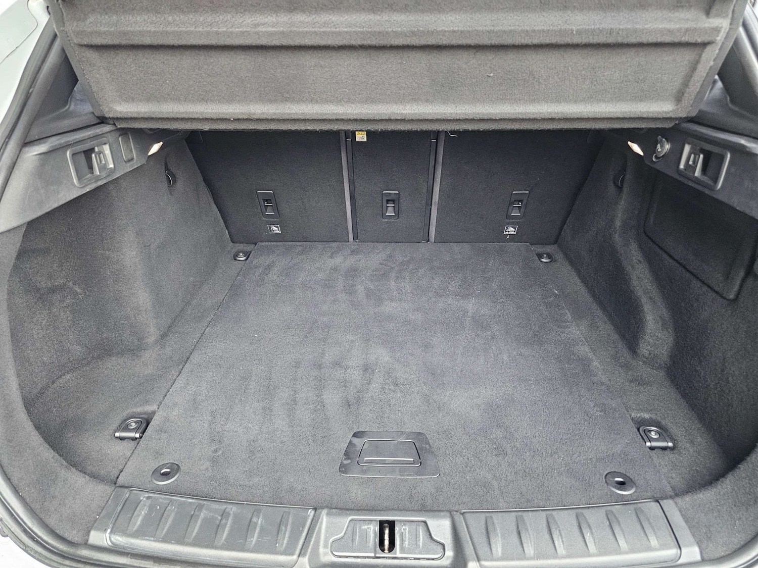 Used Jaguar F-Pace 2017 for sale - 76864088: Photo 19