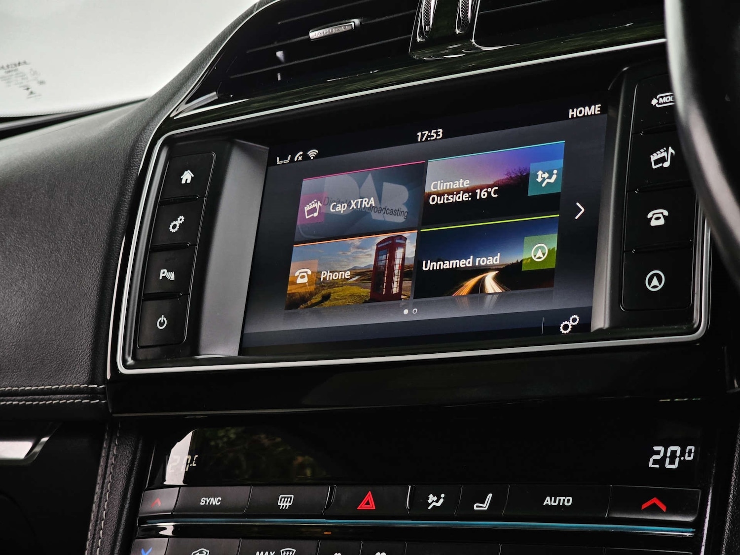 Used Jaguar F-Pace 2017 for sale - 76864088: Photo 25