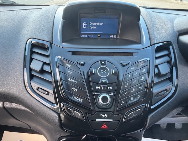 Used Ford Fiesta 2016 for sale - 75993101: Photo 24