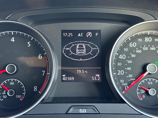 Used Volkswagen Golf 2017 for sale - 76179349: Photo 23
