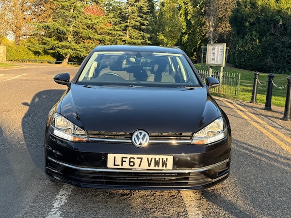 Used Volkswagen Golf 2017 for sale - 76179349: Photo 2