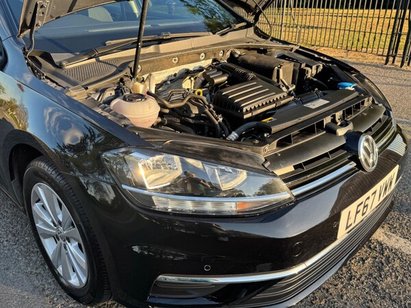 Used Volkswagen Golf 2017 for sale - 76179349: Photo 32