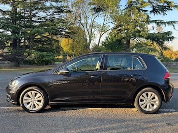 Used Volkswagen Golf 2017 for sale - 76179349: Photo 4