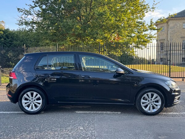 Used Volkswagen Golf 2017 for sale - 76179349: Photo 8