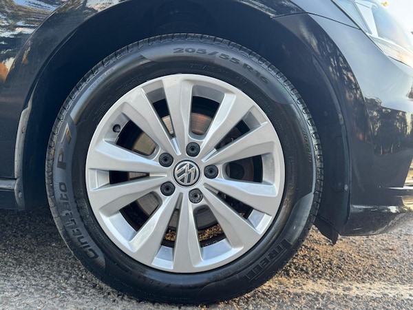Used Volkswagen Golf 2017 for sale - 76179349: Photo 9