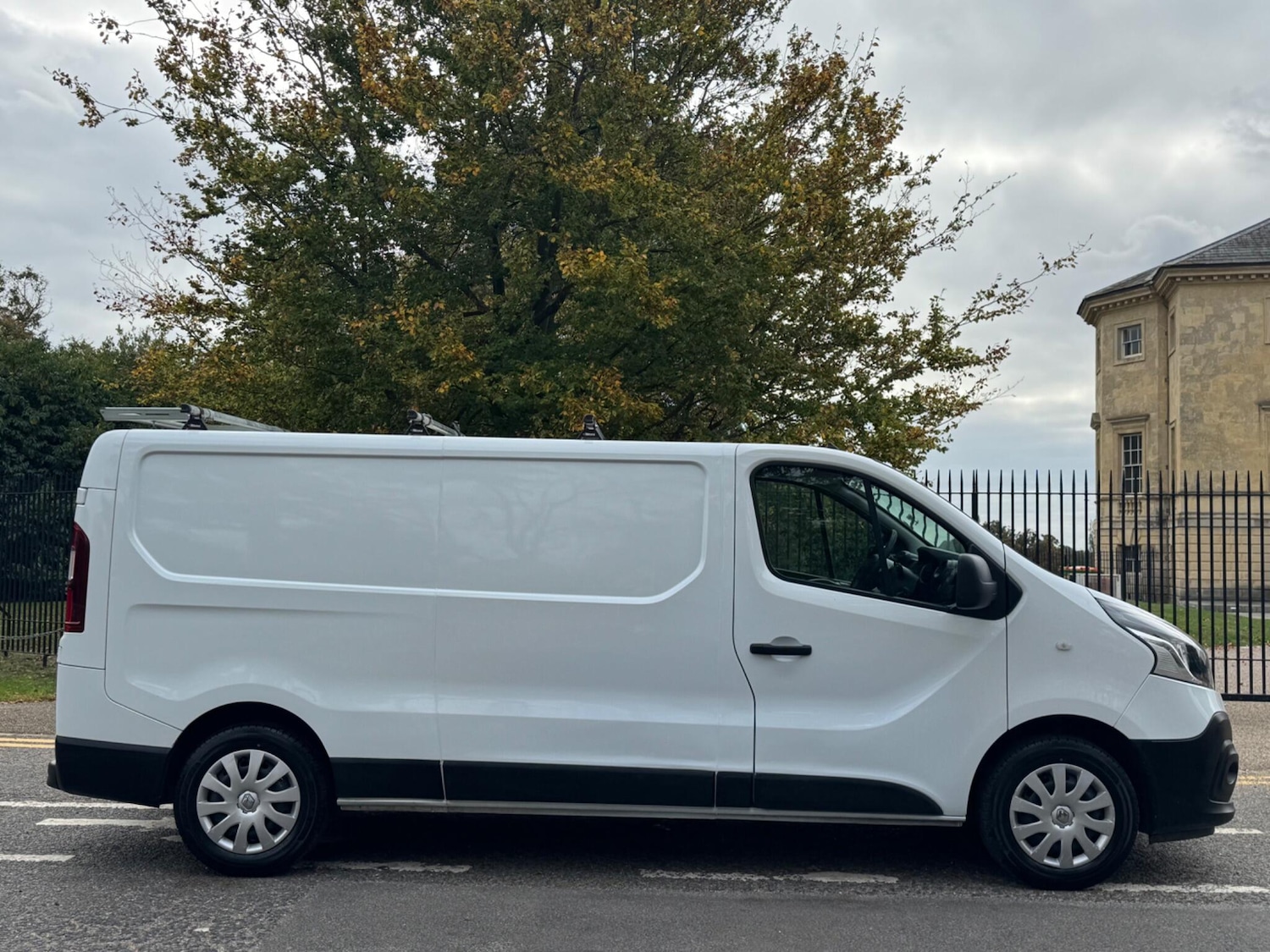 Used Renault Trafic 2021 for sale - 76325971: Photo 8