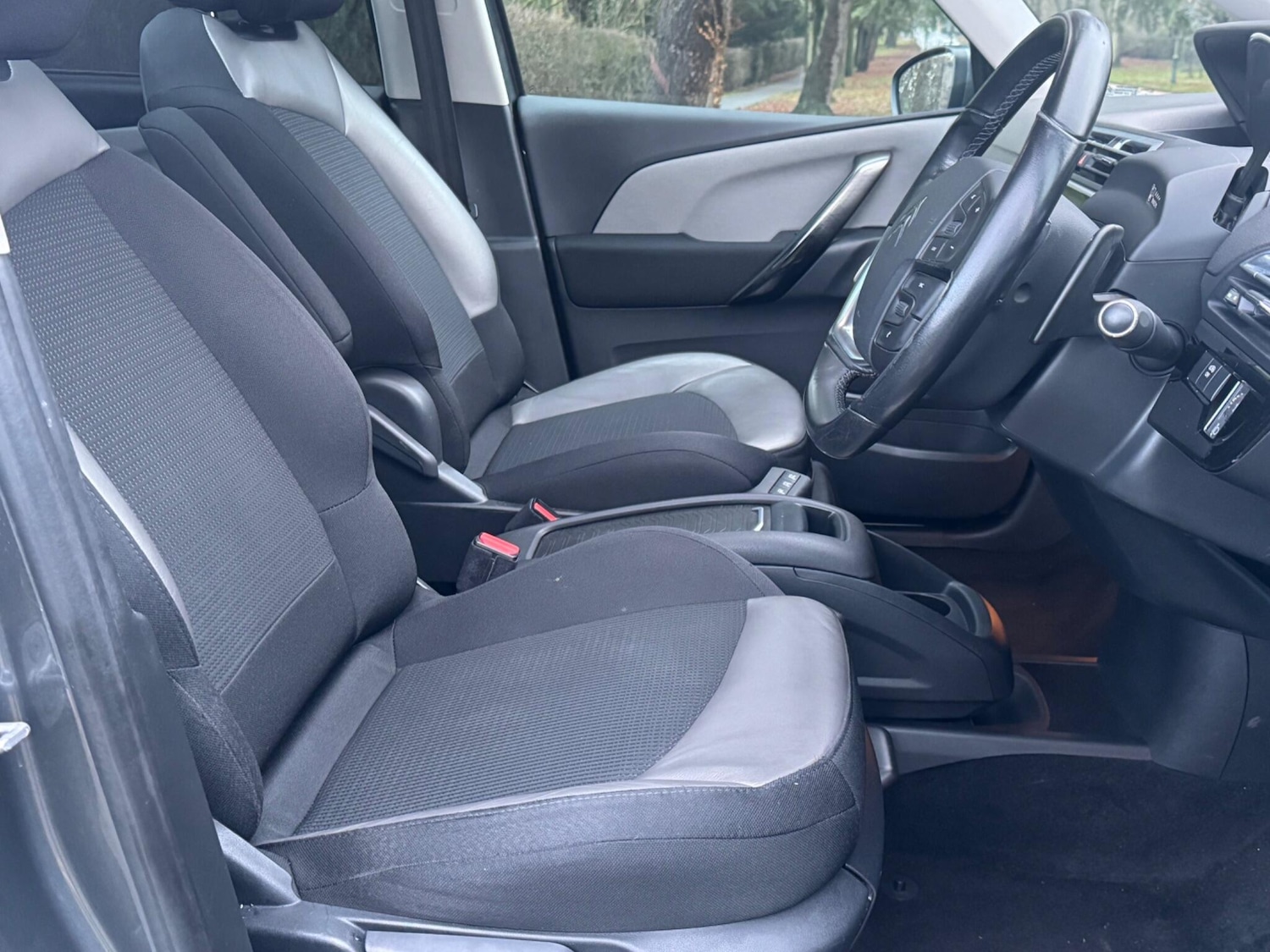 Used Citroen C4 Grand Picasso 2016 for sale - 77049837: Photo 29