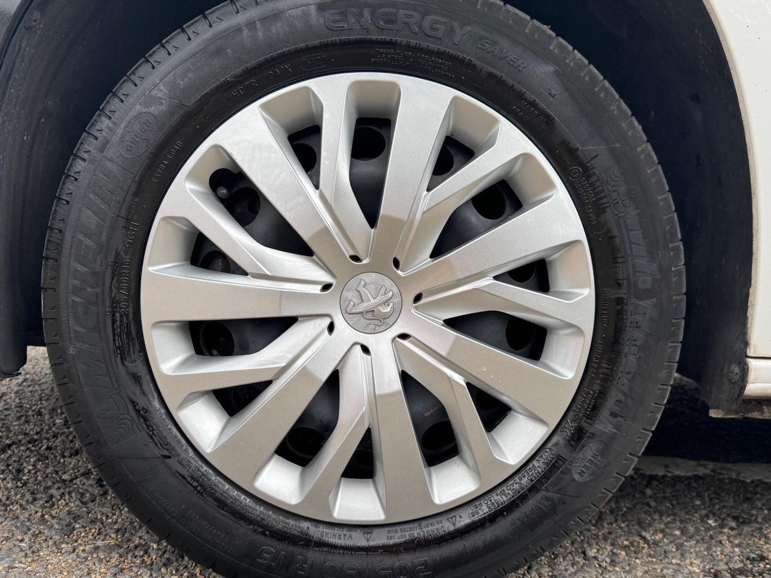 Used Peugeot Partner 2020 for sale - 75964620: Photo 12