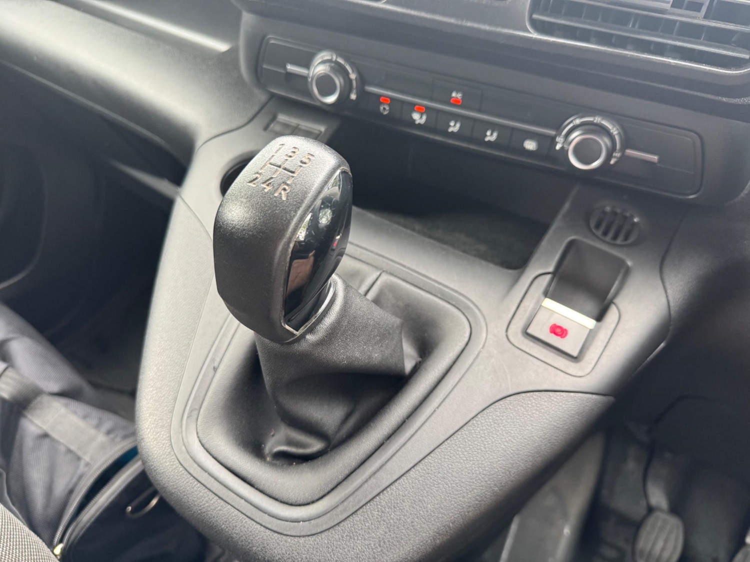 Used Peugeot Partner 2020 for sale - 75964620: Photo 23
