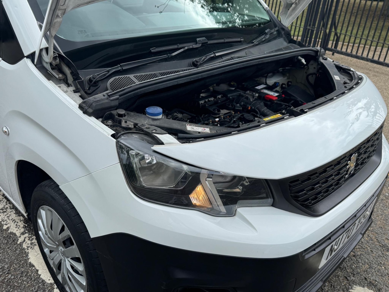 Used Peugeot Partner 2020 for sale - 75964620: Photo 26