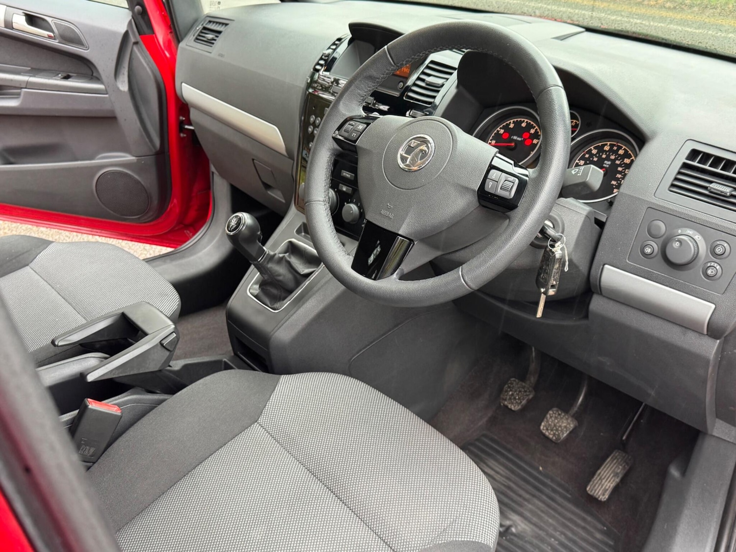 Used Vauxhall Zafira 2014 for sale - 76688809: Photo 16
