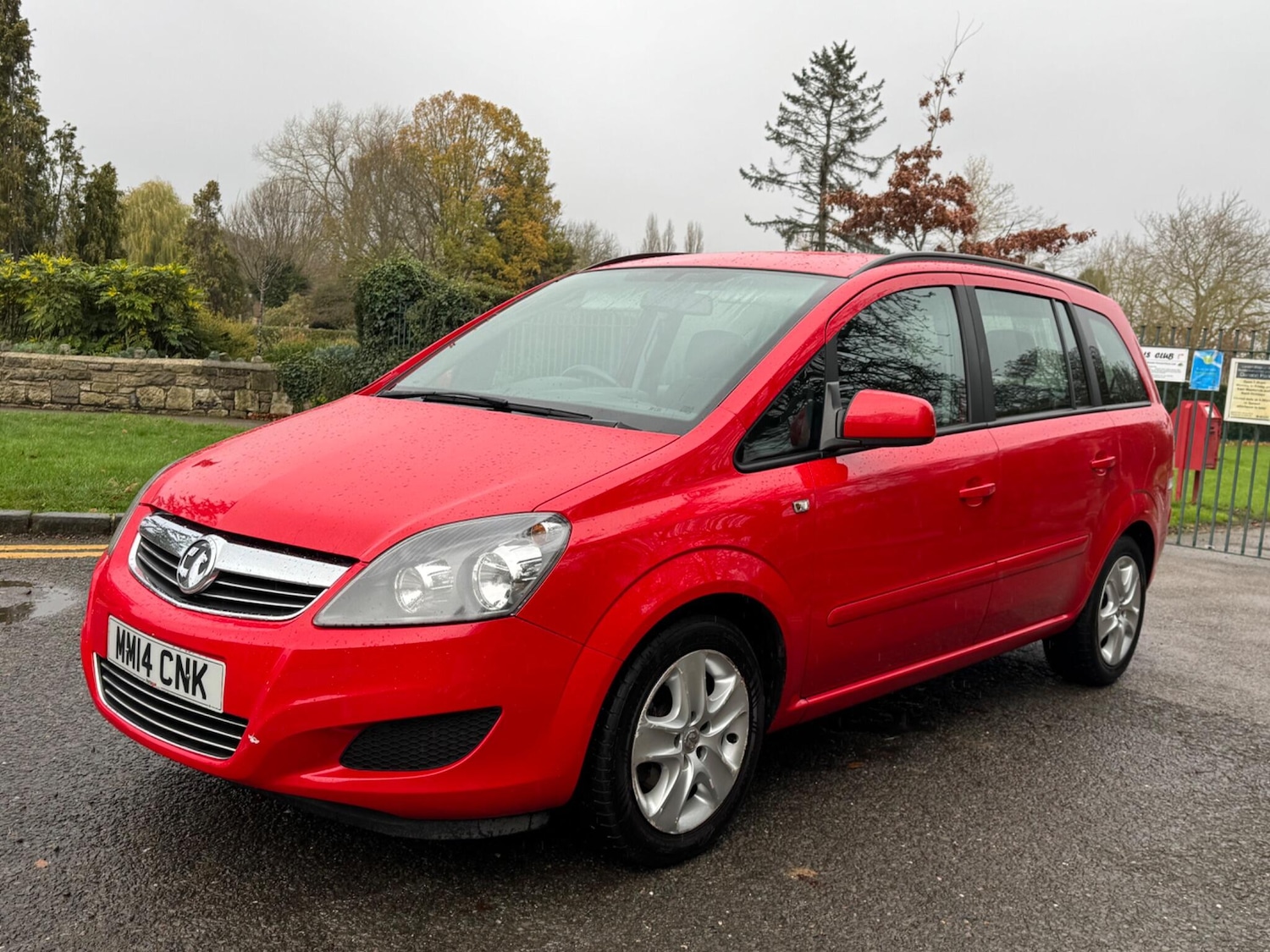 Used Vauxhall Zafira 2014 for sale - 76688809: Photo 2