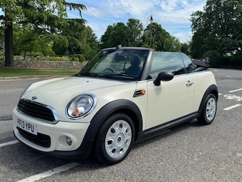 Used MINI Convertible 2013 for sale - 79012175: Photo