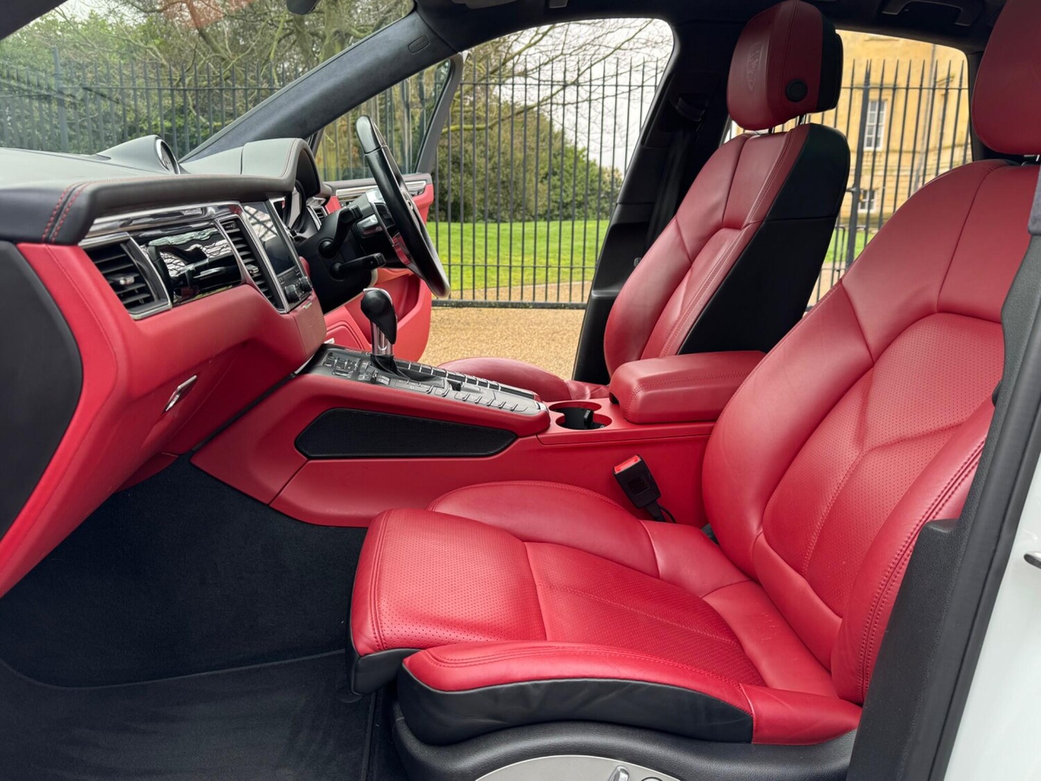 Used Porsche Macan 2017 for sale - 77575416: Photo 35