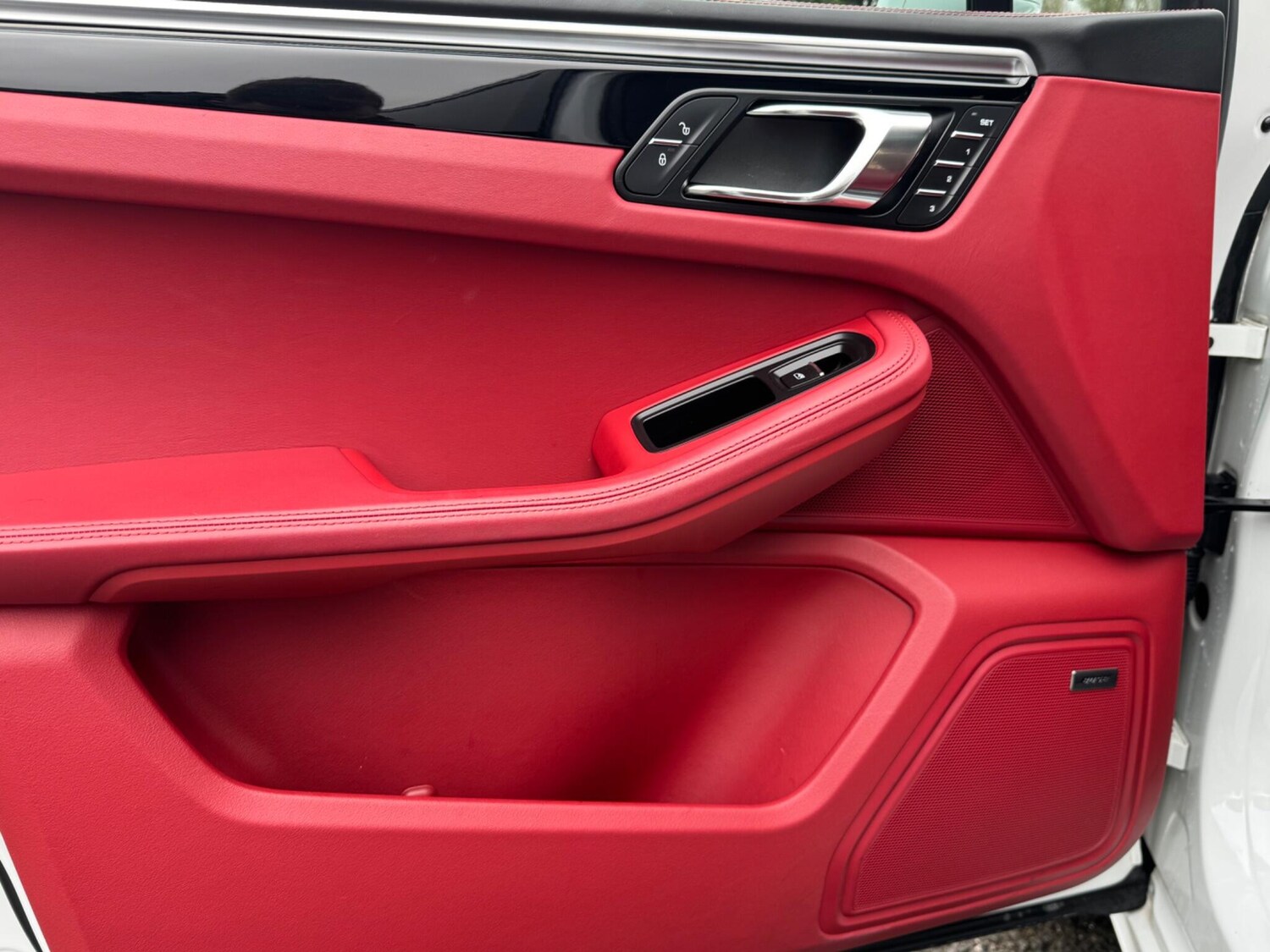 Used Porsche Macan 2017 for sale - 77575416: Photo 42