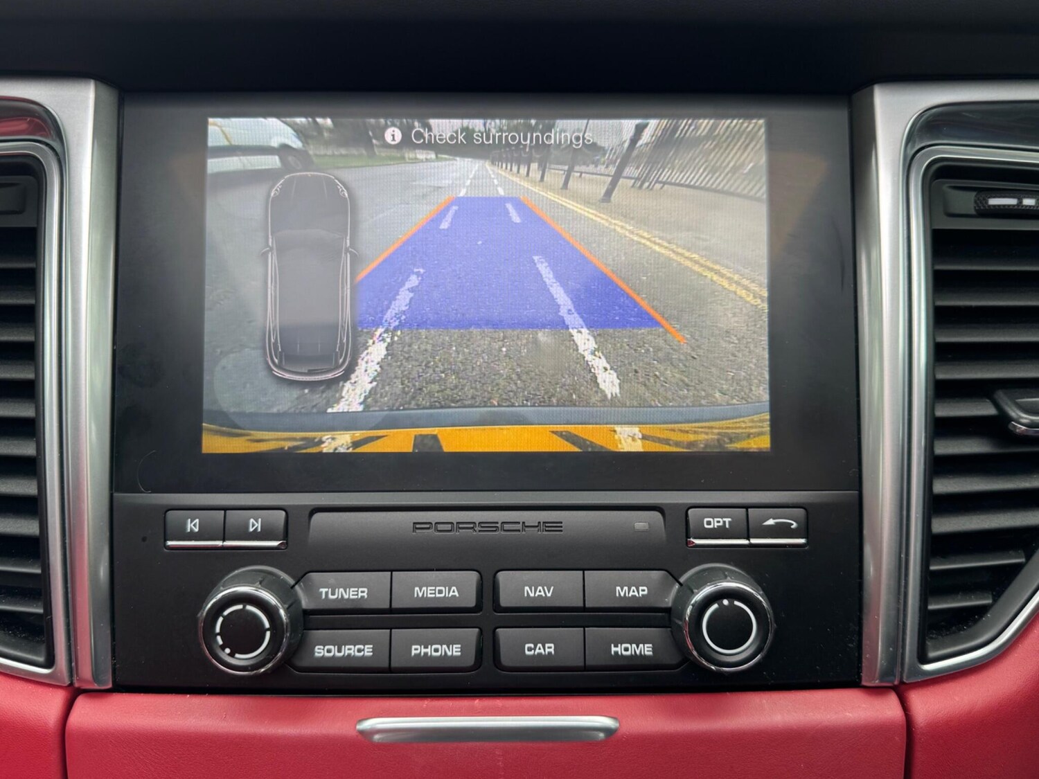 Used Porsche Macan 2017 for sale - 77575416: Photo 49