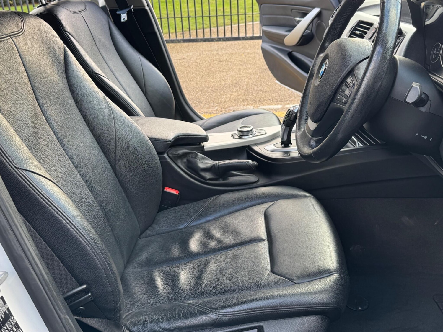 Used BMW 3 Series 2017 for sale - 77267087: Photo 19