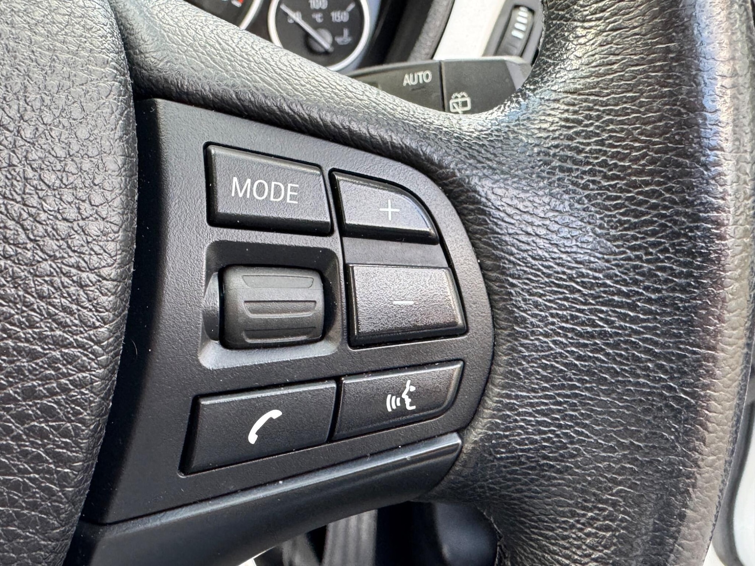 Used BMW 3 Series 2017 for sale - 77267087: Photo 27