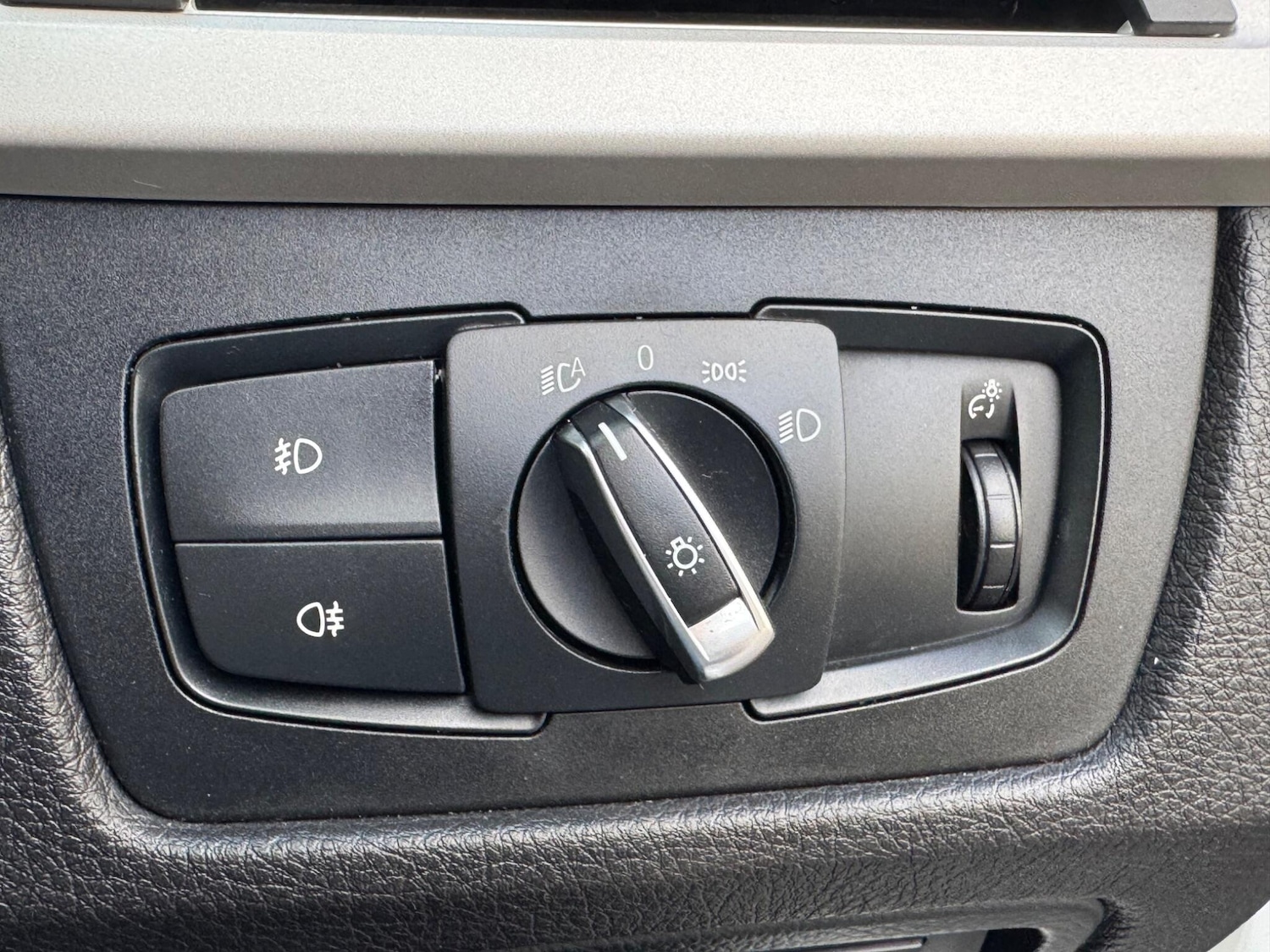 Used BMW 3 Series 2017 for sale - 77267087: Photo 31