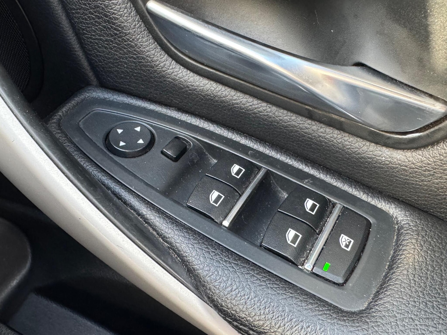 Used BMW 3 Series 2017 for sale - 77267087: Photo 32