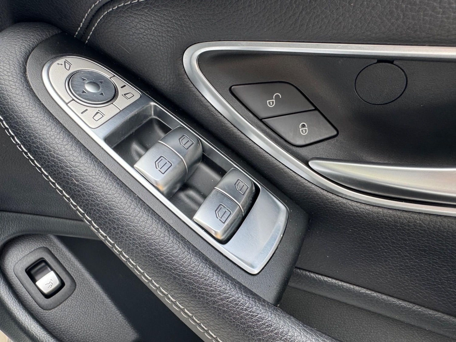 Used Mercedes-Benz C Class 2017 for sale - 77343940: Photo 23