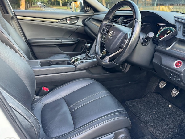 Used Honda Civic 2017 for sale - 76200446: Photo 23