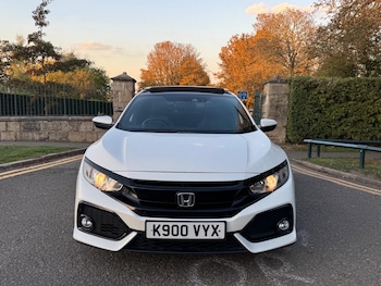 Used Honda Civic 2017 for sale - 76200446: Photo 2