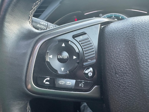 Used Honda Civic 2017 for sale - 76200446: Photo 33