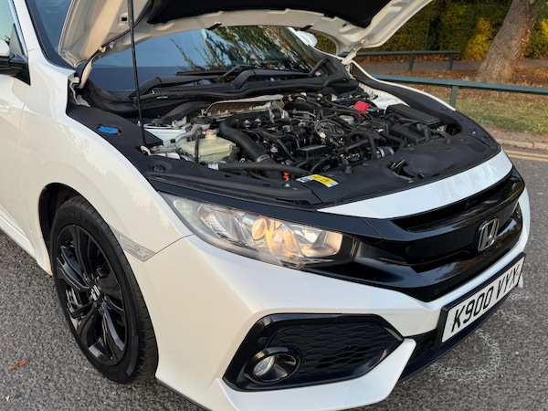 Used Honda Civic 2017 for sale - 76200446: Photo 34