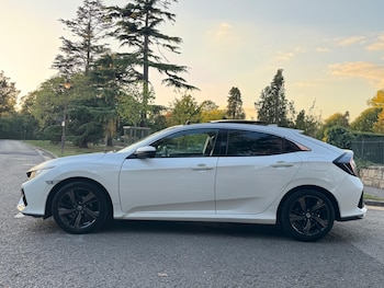 Used Honda Civic 2017 for sale - 76200446: Photo 4