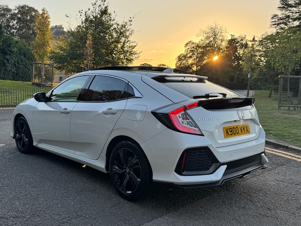 Used Honda Civic 2017 for sale - 76200446: Photo 5