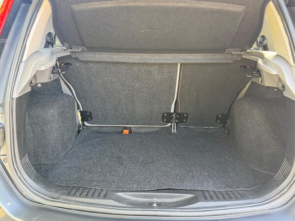 Used Ford Fusion 2004 for sale - 76026377: Photo 23