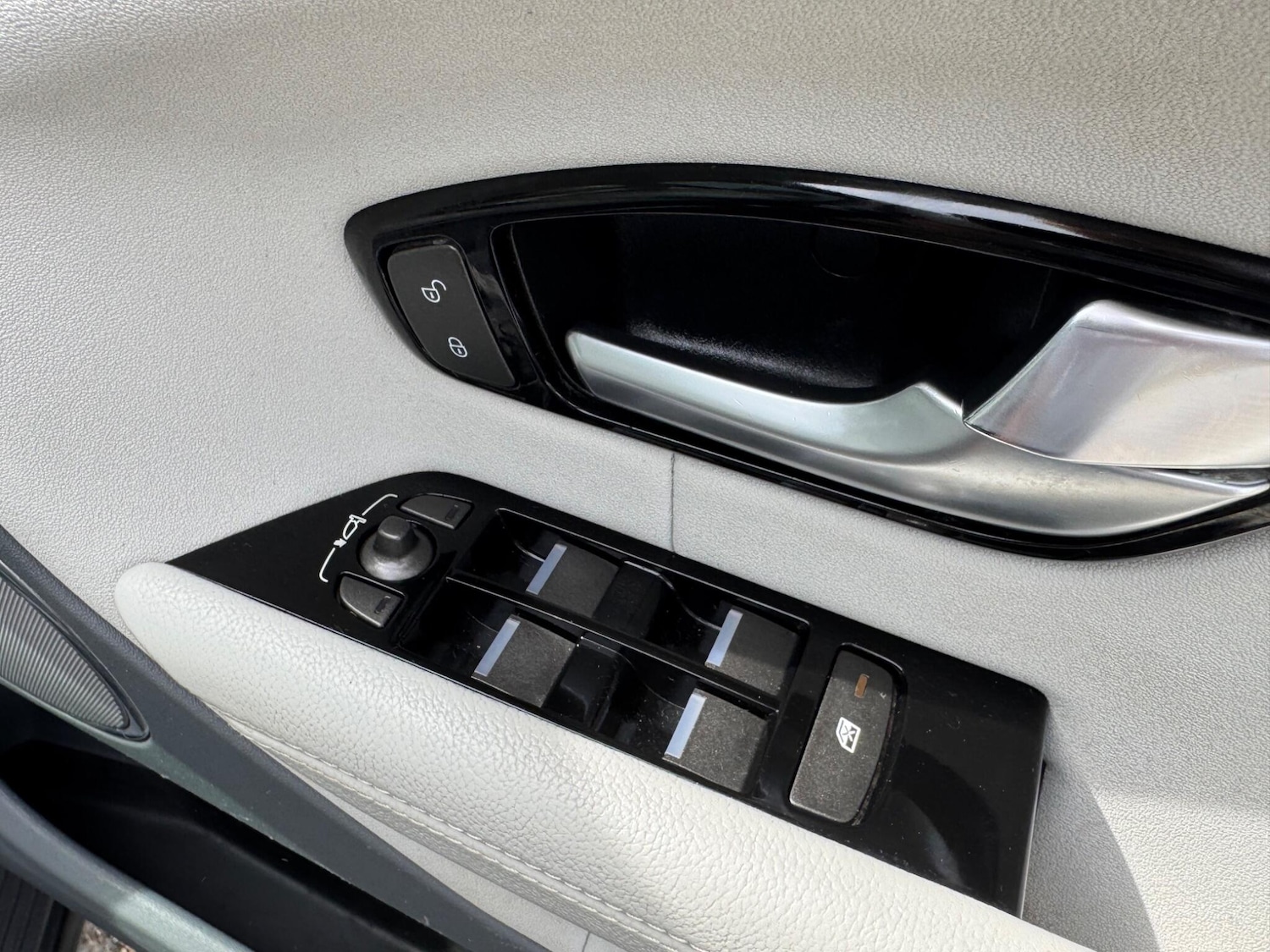 Used Land Rover Range Rover Evoque 2016 for sale - 78184908: Photo 24