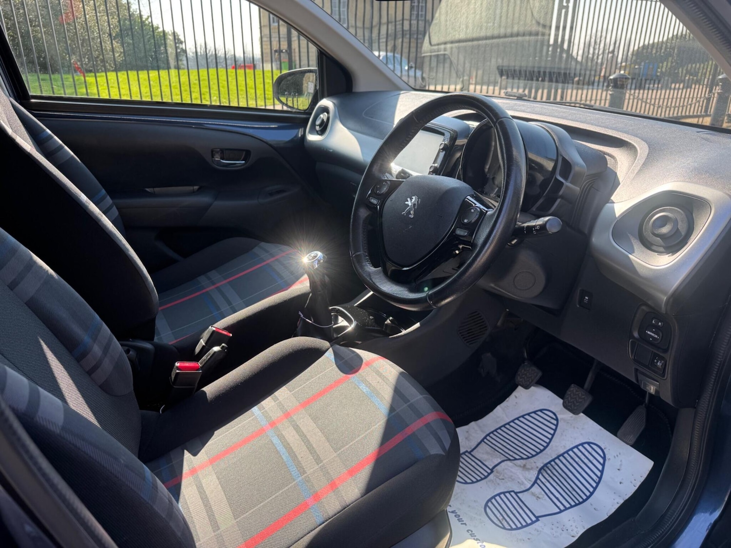 Used Peugeot 108 2015 for sale - 77957279: Photo 18